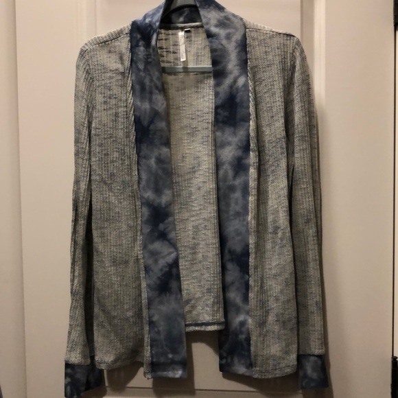 Large Adiktd cardigan - Picture 1 of 3